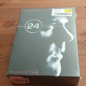 Collectors Edition Season 2 ,24"